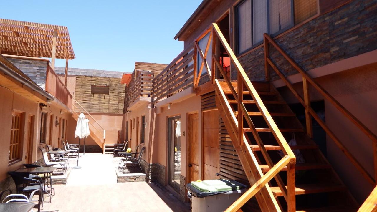 Vicuna Lodge Сан Педро де Атакама Екстериор снимка