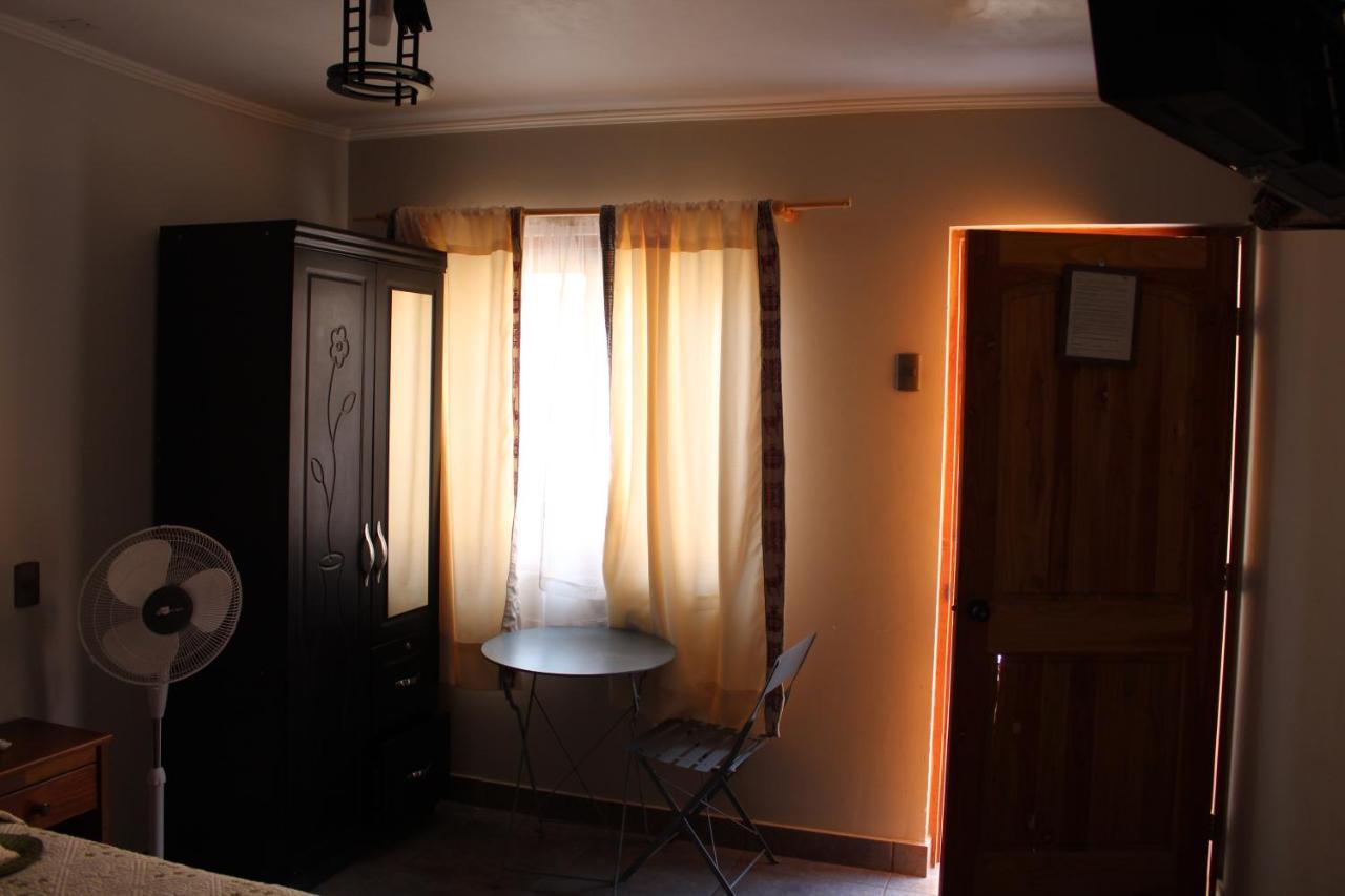 Vicuna Lodge Сан Педро де Атакама Екстериор снимка